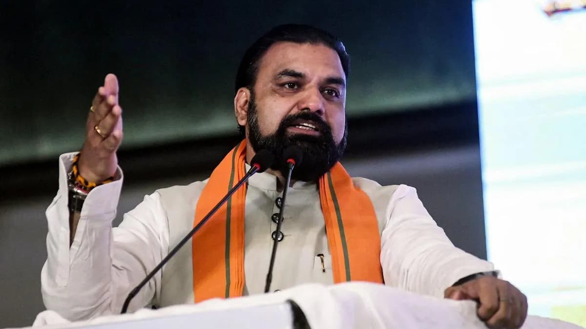 Bihar CM Samrat Choudhary Faces Criticism Over Jamui Survivor’s Photo and ‘Reels’ Remark
