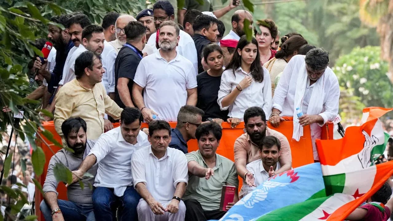 INDIA Bloc Steps Up Protests Over ECI and SIR, BJP Leaders Criticise Opposition